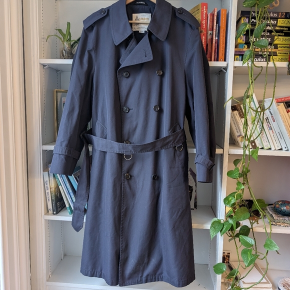Vintage London Fog Trench Coat Lightweight Oversized Navy Plaid Lining Large 42R - Picture 2 of 15